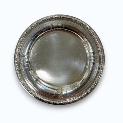 Circular 925°/°° silver dish, the rim decorated...