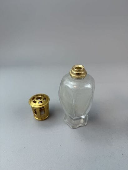 [PERFUME BOTTLES]
Set of 3 bottles including:...