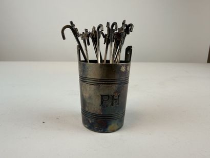 [SILVERWARE]
800°/°° silver set consisting...