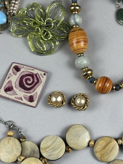 [FANTASY JEWELRY]
Set of fantasy jewelry...