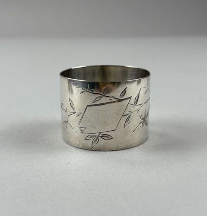 Three 950°/°° silver napkin rings.
Weight:...