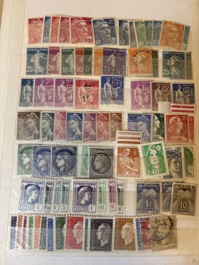 [STAMPS]
Set of 5 stamp albums and loose...