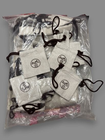HERMES
Large lot of dust bags and pouches...