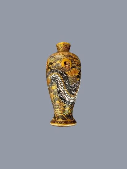 JAPAN 
Small Satsuma baluster vase with enameled...