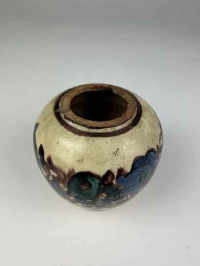 [CERAMICS]
Set of three ceramics comprising:...