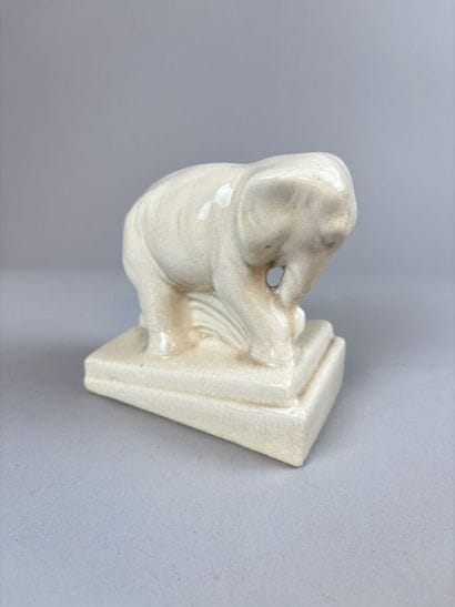 GERMAN SCHOOL
An elephant-shaped bookend...