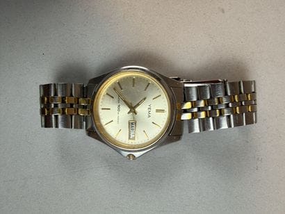 [WATCHES]
Lot includes:
- SEIKO, silver plated...