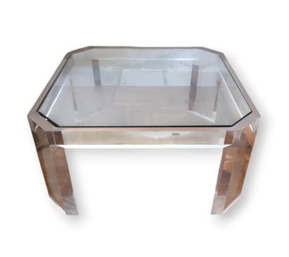 [FURNITURE]
Set of furniture including:
-...