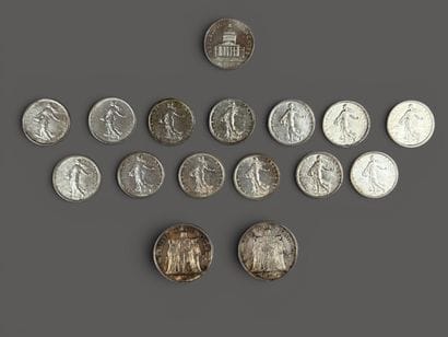 Set of 800°/°° silver coins consisting of:...