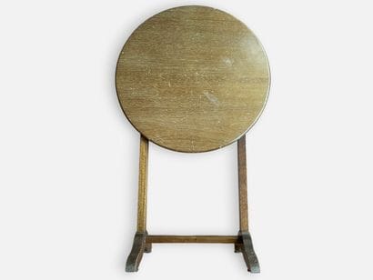 Set of two pieces of furniture including:
-...