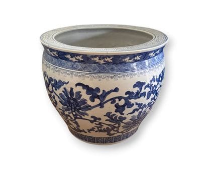 CHINA
Set of two porcelain planters with...