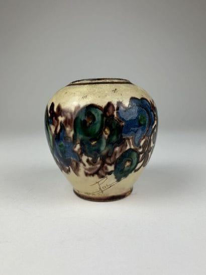 [CERAMICS]
Set of three ceramics comprising:...