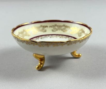 LIMOGES - FRANCE 
Small tripod porcelain...
