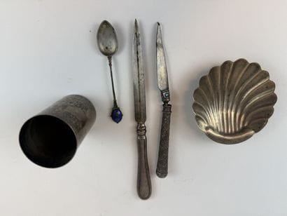 [SILVERWARE]
800°/°° silver set consisting...