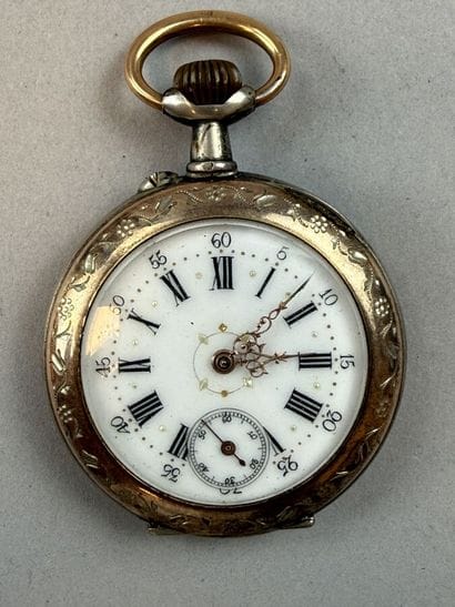 Set of two watches consisting of: 
- An 800°/°°...
