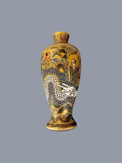 JAPAN 
Small Satsuma baluster vase with enameled...