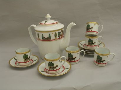 CARTIER, service à verser en porcelaine modèle...