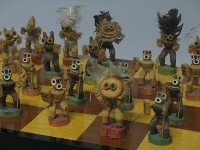 Jeu d'échecs d'Afrique comprenant 32 pièces....