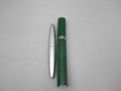 LEXON-Opale-Line.
Etui à cigare en acier...