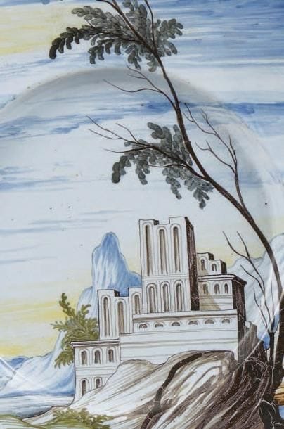 PAVIE
Grand et rare plat en en faïence polychrome...