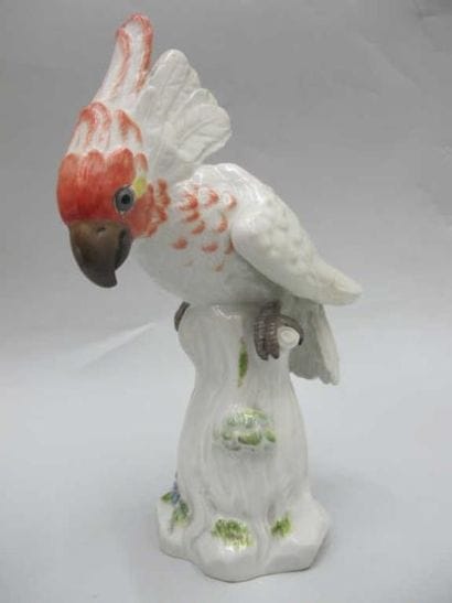 MEISSEN
Cacatoes sur un tronc en porcelaine...