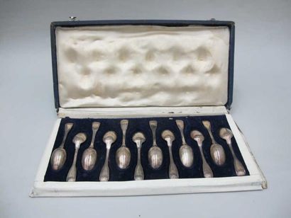 Série de 12 cuillères à moka en argent à...