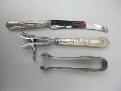 Manche à gigot en argent fourré, couteau...