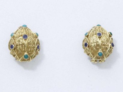 Paire de clips d'oreilles en or 18 K guilloché,...