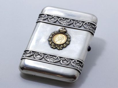 Etui à cigarettes en argent. Par le 1er Artel...