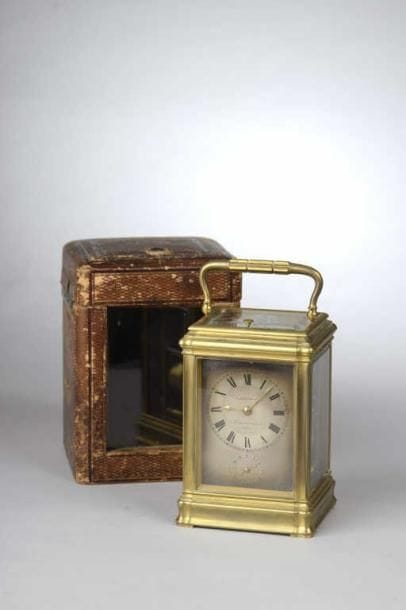 L LEROY & Cie
Pendulette d'officier en laiton...