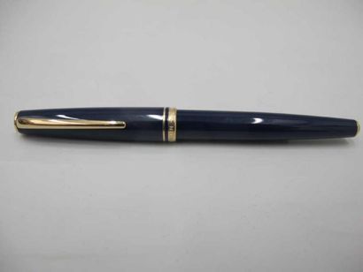 MONTBLANC
Stylo plume Plume 14 K Génération,...