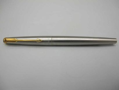 PARKER
FALCON plume capotée acier, plume,...