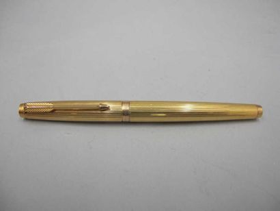 PARKER
75 Plaqué or Godrons (Léger impact...