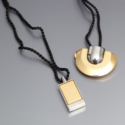 Paco Rabanne - (années 1990) 2 pendentifs...