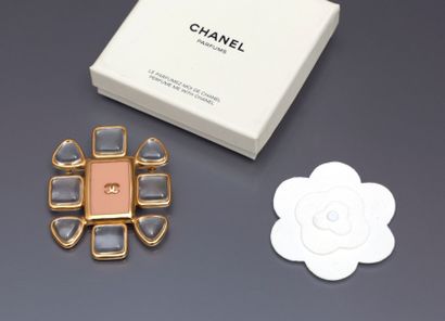 Maison Gripoix pour Chanel - (années 2000)...