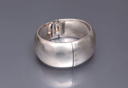Chanel - (années 1990) Beau bracelet manchette...