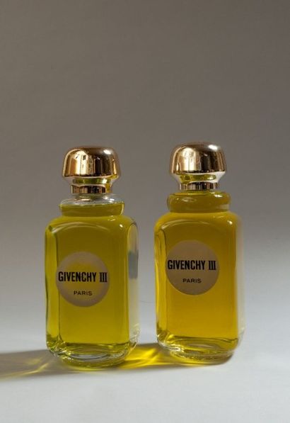 GIVENCHY 