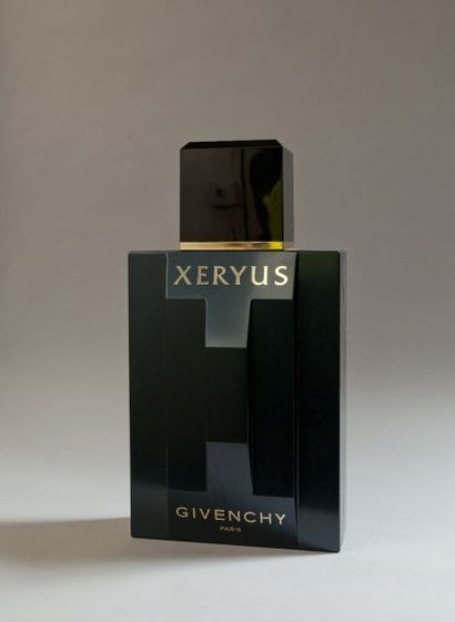 GIVENCHY 