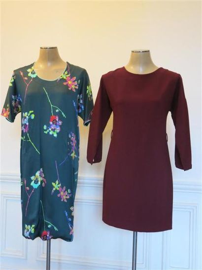 Sandro et Marc Jacobs
Lot comprenant:1 robe...