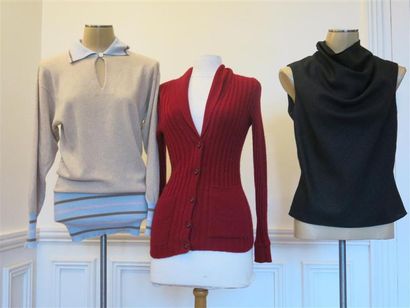 Y.S.L et Ventilo
Lot comprenant:1 pull YSL...