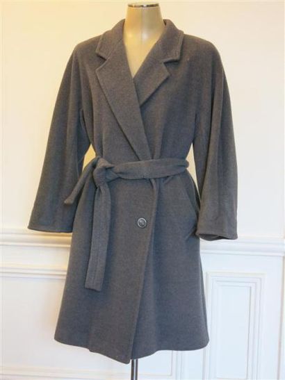 Marina RINALDI
Manteau gris croisé ceint...