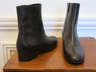 Boots chevreau,semelle gomme,T.35