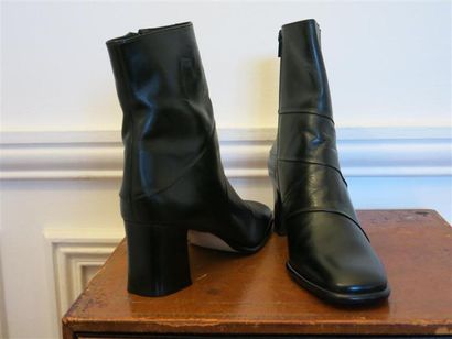 Boots chevreau noir, semelle cuir,T.40,5