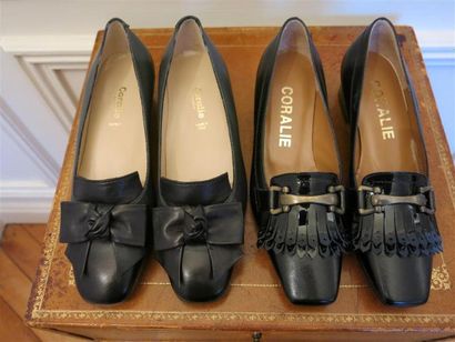 Lot comprenant:1 paire de mocassins chevreau...
