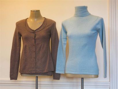 CRIMSON
Lot comprenant:1 pull caschemire...