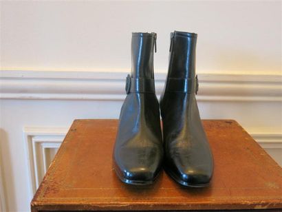 Paire de boots marronT.6 état neuf