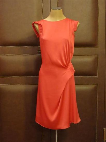 Exaltation
Robe satin corail T.42 état n...