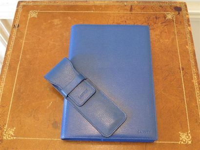 LANVIN
Agenda et porte stylo cuir grainé...