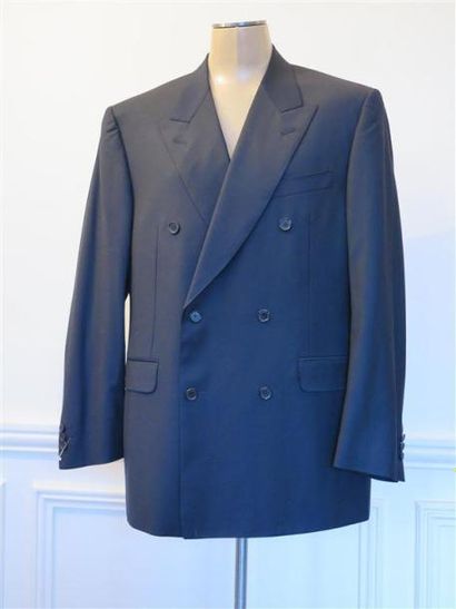 CHRISTIAN DIOR
Blazer noir forme croisée...