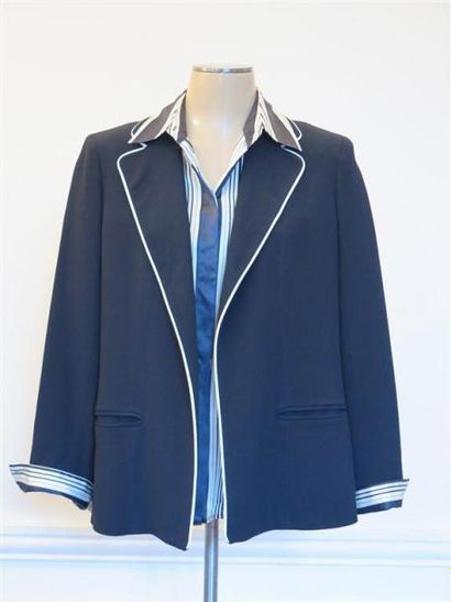 APOSTROPHE
Lot comprenant:1 veste noire Apostrophe...